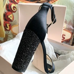 NEW IVANKA TRUMP EMALYN4 BLACK SATIN